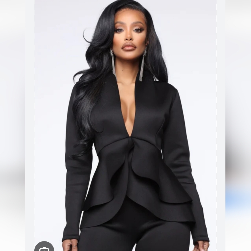 Fashion Nova Penelope Scuba Peplum Top Size Large